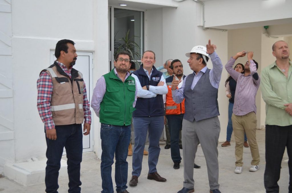 Alcalde Santiago Taboada entrega dos edificios rehabilitados que resultaron dañados el 19-S