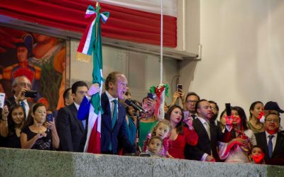 Encabeza alcalde Santiago Taboada el Grito de Independencia en Benito Juárez