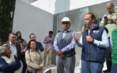  Alcalde Santiago Taboada entrega dos edificios rehabilitados que resultaron dañados el 19-S