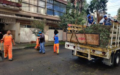 Servicios Urbanos de Atención Temprana de la Alcaldía Benito Juárez continúa con labores de limpieza ante las fuertes lluvias