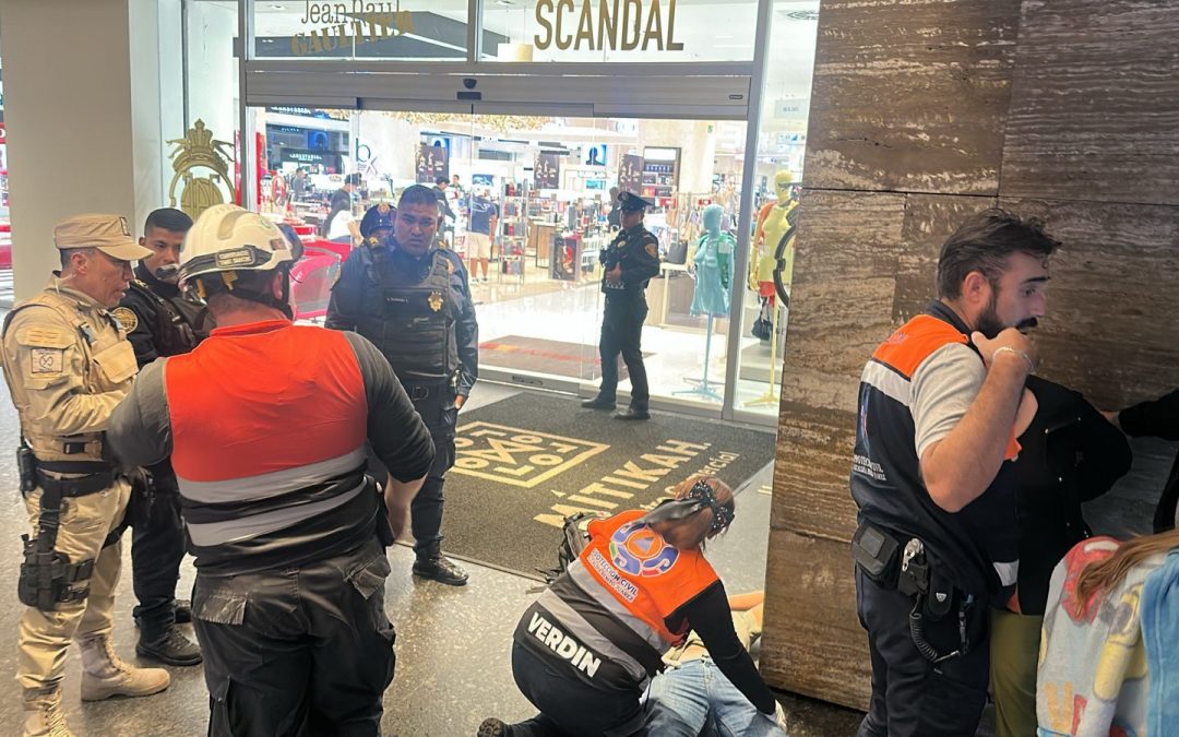 Protección Civil atiende desplome de elevador en Plaza Mítikah