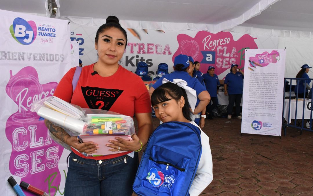 Entrega alcaldía Benito Juárez más de 2 mil kits escolares para este regreso a clases