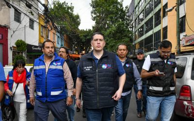 Alcalde Luis Mendoza atiende flamazo por acumulación de gas en colonia Portales