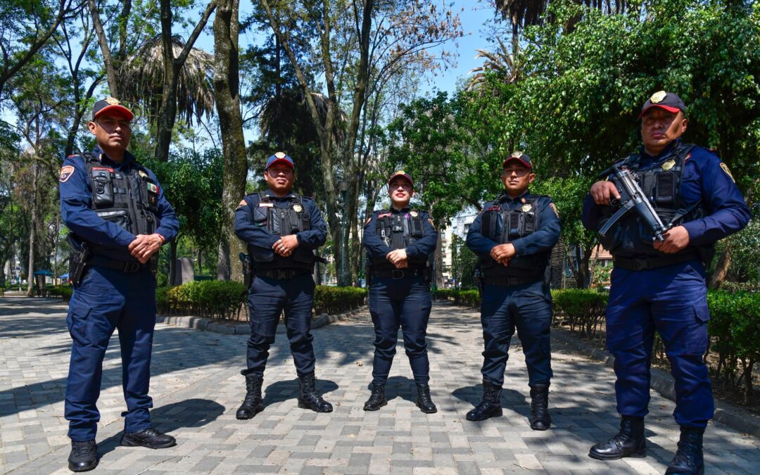 “En Benito Juárez cuidamos de tu familia y patrimonio para que disfrutes las fiestas decembrinas en compañía de tus seres queridos”: Luis Mendoza