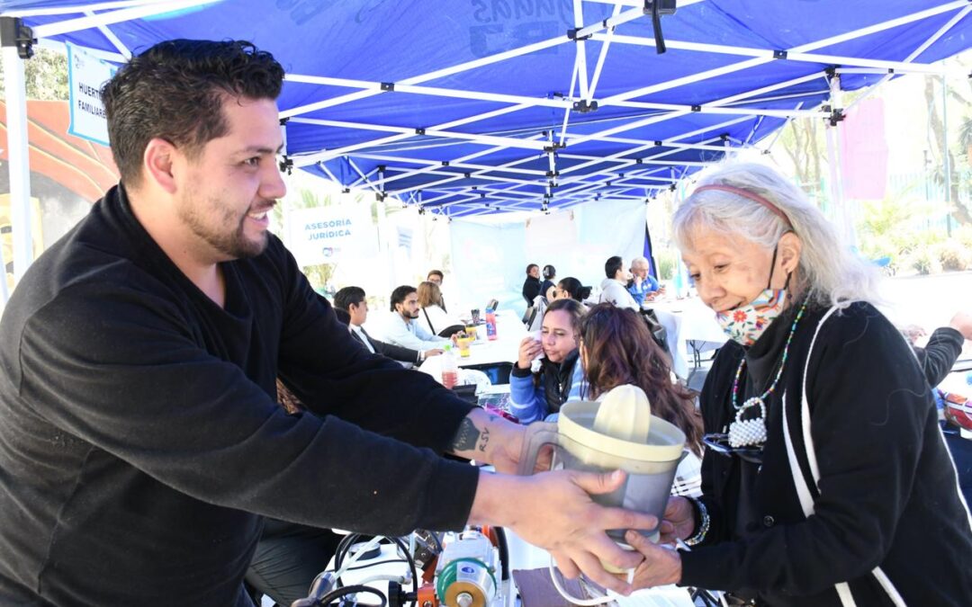 Luis Mendoza acerca servicios gratuitos con “Brigadas BJ” en la colonia Narvarte Oriente