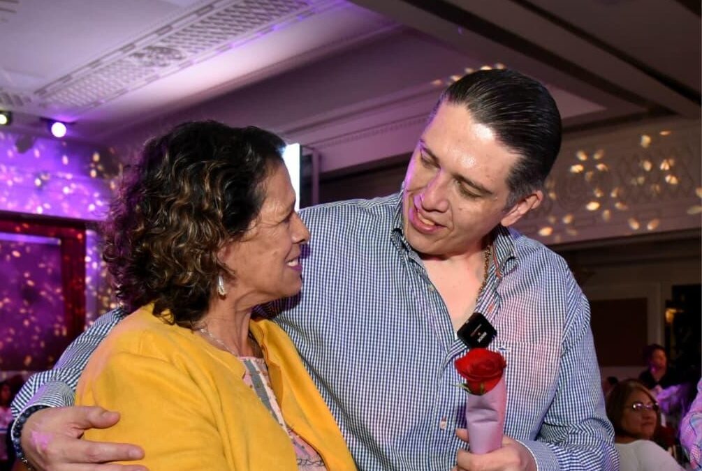 Alcalde Luis Mendoza reconoce a las madres trabajadoras de Benito Juárez